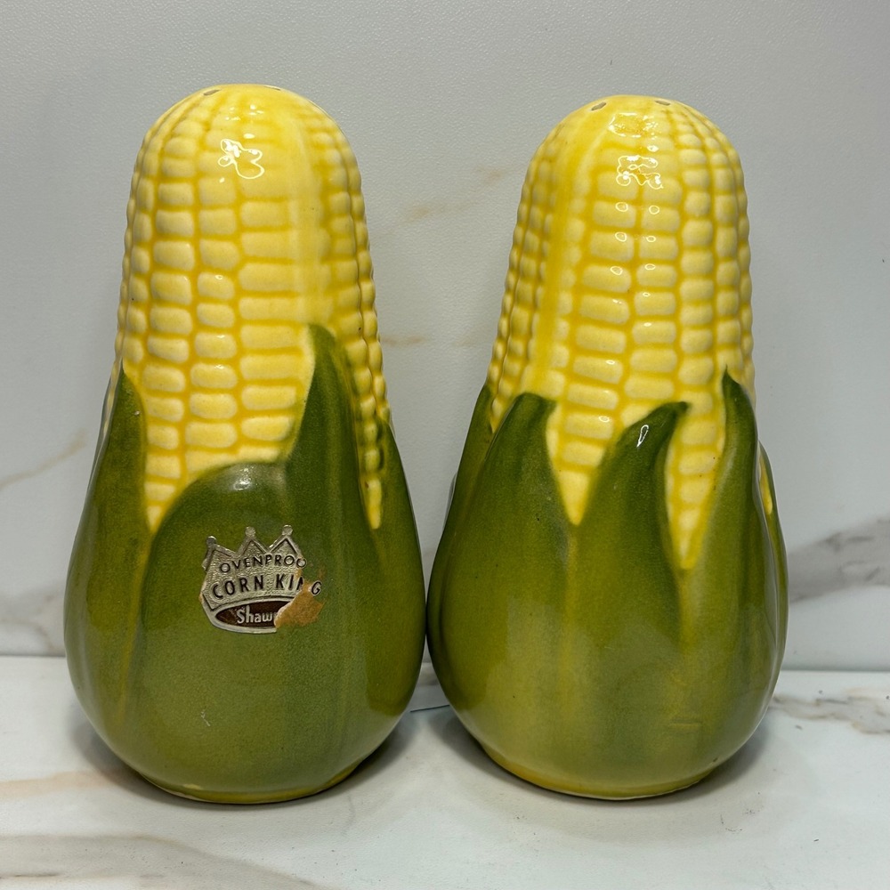 Vintage Shawnee Pottery Corn King Salt and Pepper Shakers Set Yellow Green
